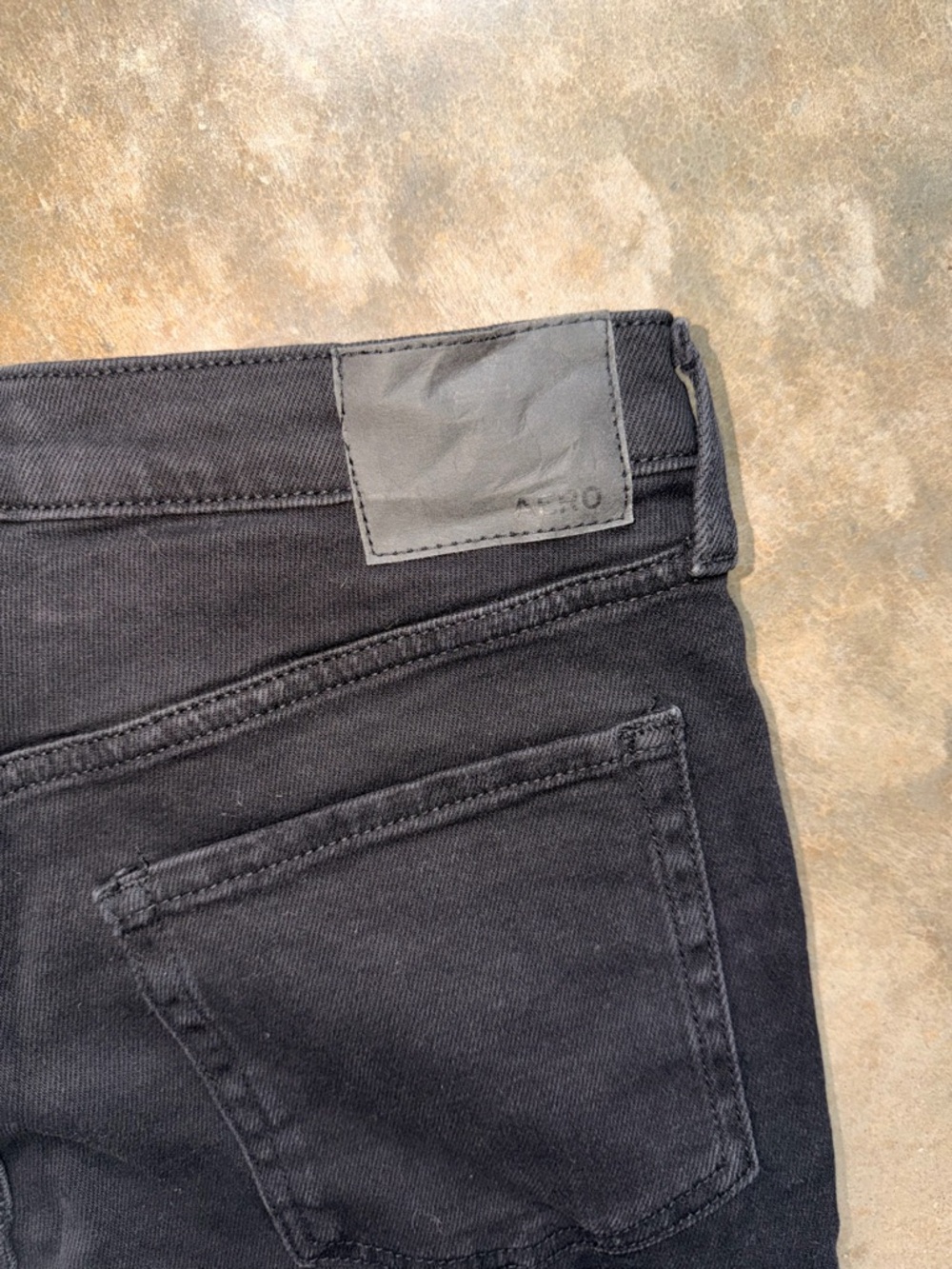 Aeropostale - Black Distressed Mom Jeans High Rise Y2K Grunge Women’s 6 NWT - Picture 4 of 6